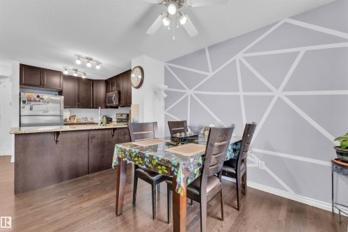 3722 9 Street, Edmonton, AB - Indoor Photo Showing Kitchen