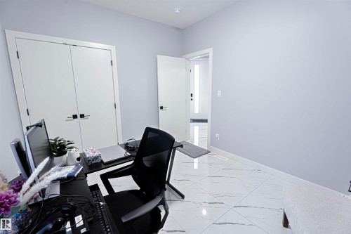 1524 17 Avenue, Edmonton, AB - Indoor