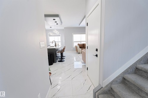 1524 17 Avenue, Edmonton, AB - Indoor Photo Showing Other Room