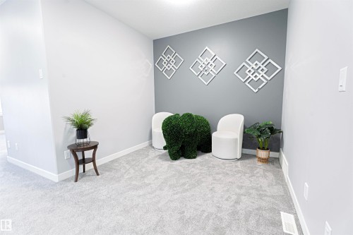 1524 17 Avenue, Edmonton, AB - Indoor Photo Showing Other Room