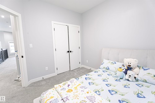 1524 17 Avenue, Edmonton, AB - Indoor Photo Showing Bedroom