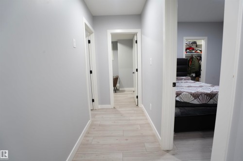 1524 17 Avenue, Edmonton, AB - Indoor Photo Showing Other Room