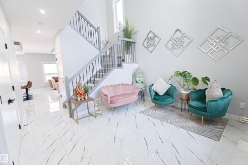 1524 17 Avenue, Edmonton, AB - Indoor Photo Showing Other Room