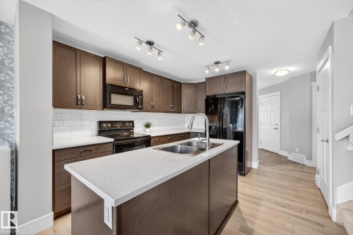 17604 8 Avenue, Edmonton, AB - Indoor Photo Showing Kitchen With Double Sink