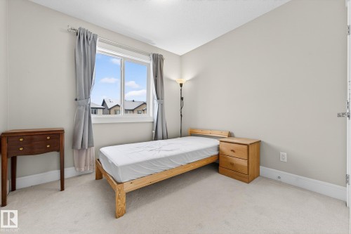 17604 8 Avenue, Edmonton, AB - Indoor Photo Showing Bedroom