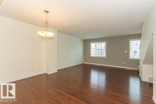 24 1140 Chappelle Boulevard, Edmonton, AB - Indoor Photo Showing Other Room