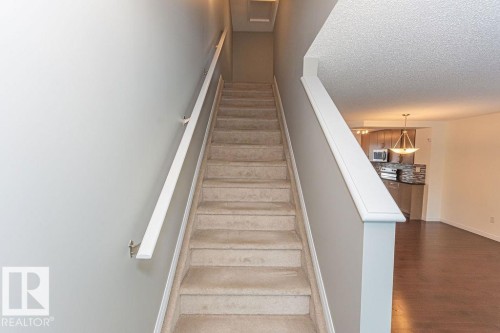 24 1140 Chappelle Boulevard, Edmonton, AB - Indoor Photo Showing Other Room