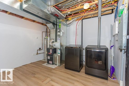 24 1140 Chappelle Boulevard, Edmonton, AB - Indoor Photo Showing Other Room