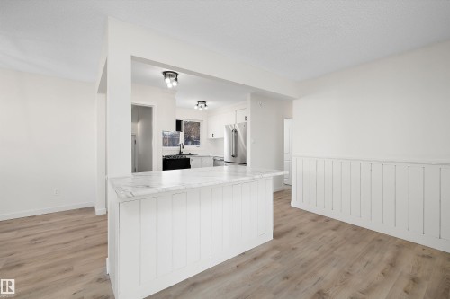 49 Sheridan Drive, St. Albert, AB - Indoor Photo Showing Kitchen