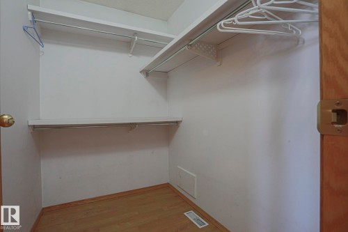 16120 57A Street Nw, Edmonton, AB - Indoor With Storage