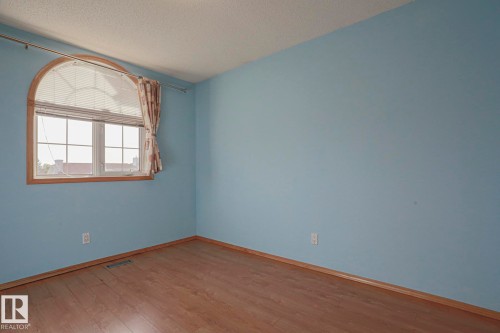 16120 57A Street Nw, Edmonton, AB - Indoor Photo Showing Other Room
