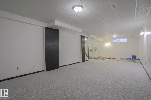 16120 57A Street Nw, Edmonton, AB - Indoor