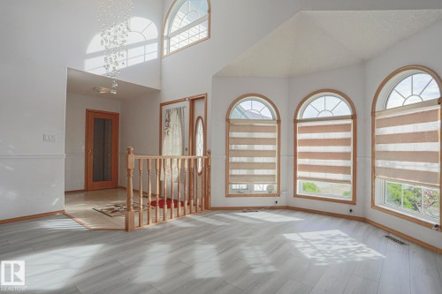 16120 57A Street Nw, Edmonton, AB - Indoor Photo Showing Other Room