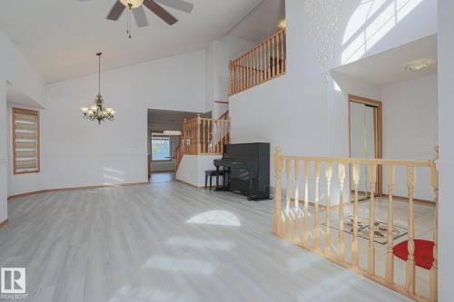 16120 57A Street Nw, Edmonton, AB - Indoor Photo Showing Other Room