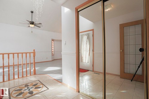 16120 57A Street Nw, Edmonton, AB - Indoor Photo Showing Other Room