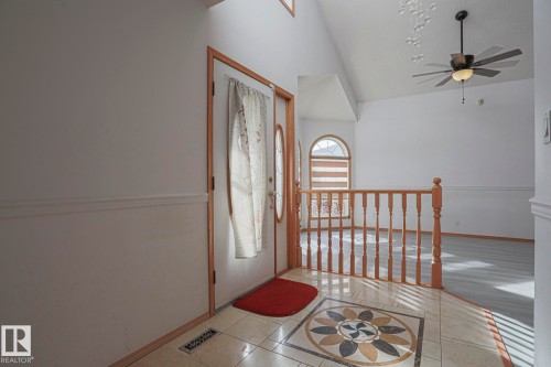 16120 57A Street Nw, Edmonton, AB - Indoor Photo Showing Other Room