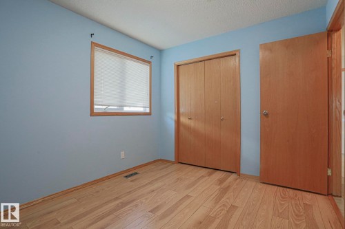 16120 57A Street Nw, Edmonton, AB - Indoor Photo Showing Other Room