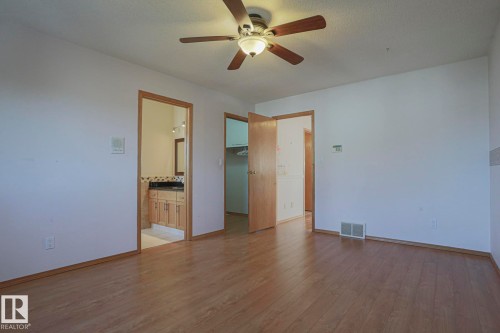 16120 57A Street Nw, Edmonton, AB - Indoor Photo Showing Other Room