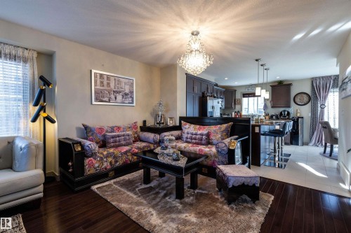 52 1150 Windermere Way, Edmonton, AB - Indoor Photo Showing Living Room