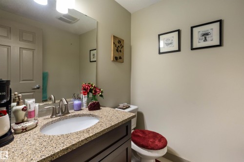 52 1150 Windermere Way, Edmonton, AB - Indoor Photo Showing Bathroom