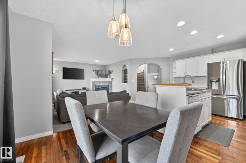 1147 Rutherford Close, Edmonton, AB - Indoor Photo Showing Dining Room