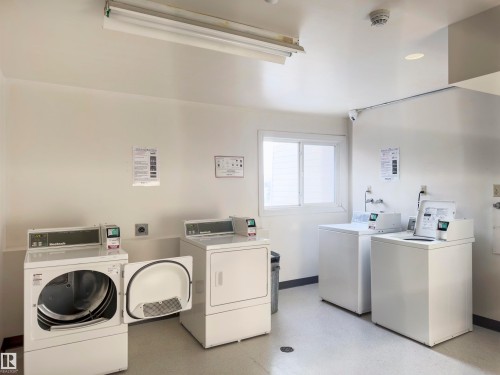 74 11245 31 Avenue, Edmonton, AB - Indoor Photo Showing Laundry Room