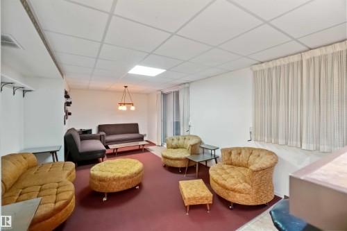 11620 170 Avenue, Edmonton, AB - Indoor