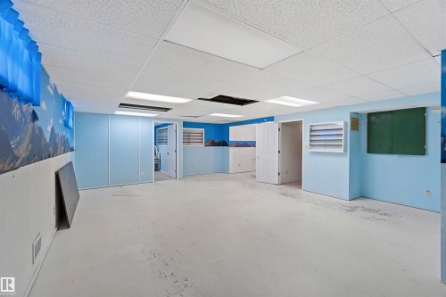 11620 170 Avenue, Edmonton, AB - Indoor