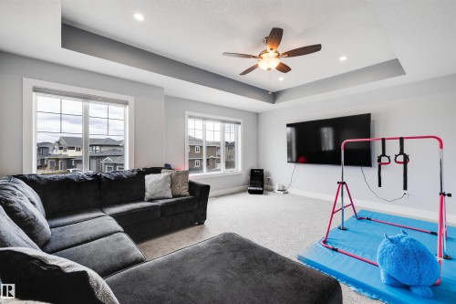 3901 44 Avenue, Beaumont, AB - Indoor Photo Showing Living Room