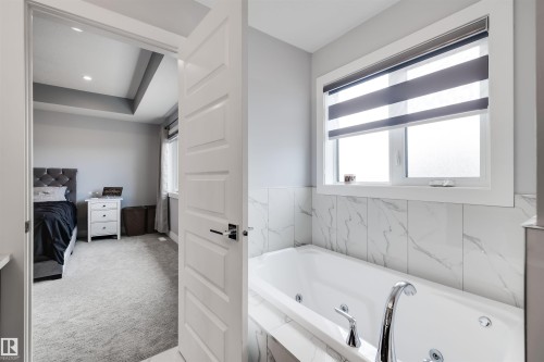 3901 44 Avenue, Beaumont, AB - Indoor Photo Showing Bathroom