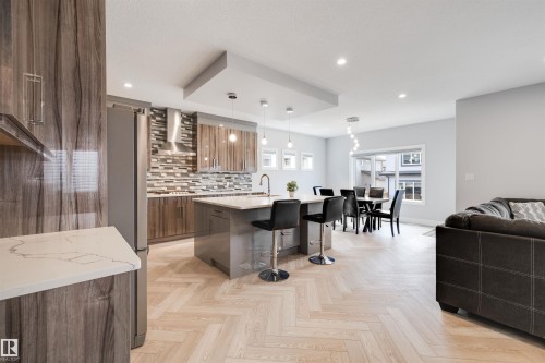 3901 44 Avenue, Beaumont, AB - Indoor