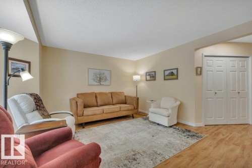 25 603 Youville Drive E, Edmonton, AB - Indoor Photo Showing Living Room