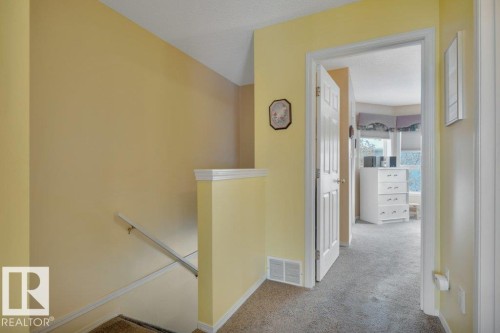 25 603 Youville Drive E, Edmonton, AB - Indoor Photo Showing Other Room