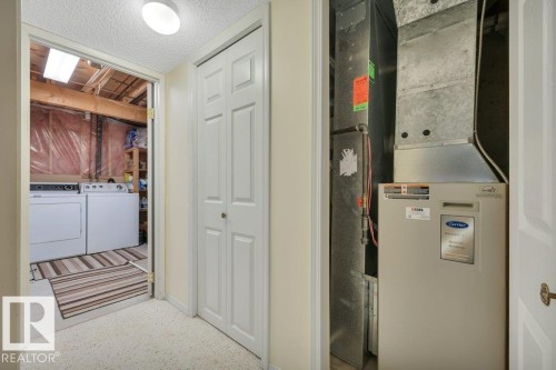 25 603 Youville Drive E, Edmonton, AB - Indoor