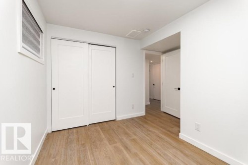8522/8524 84 Avenue, Edmonton, AB - Indoor Photo Showing Other Room