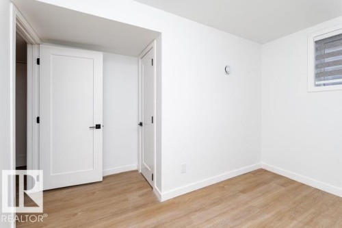 8522/8524 84 Avenue, Edmonton, AB - Indoor Photo Showing Other Room