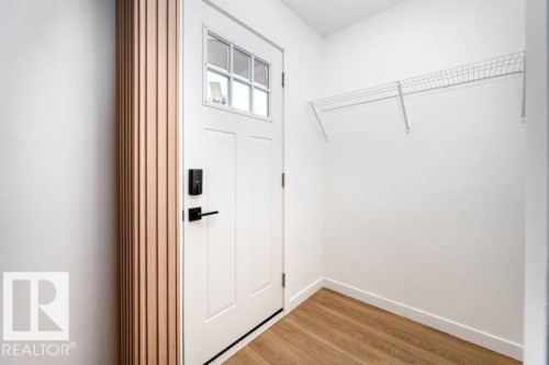 8522/8524 84 Avenue, Edmonton, AB - Indoor Photo Showing Other Room