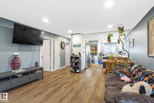 11907 70 Street, Edmonton, AB - Indoor