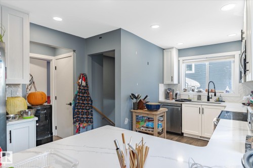 11907 70 Street, Edmonton, AB - Indoor Photo Showing Kitchen