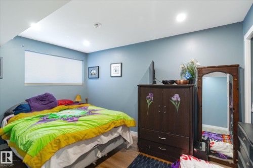 11907 70 Street, Edmonton, AB - Indoor Photo Showing Bedroom