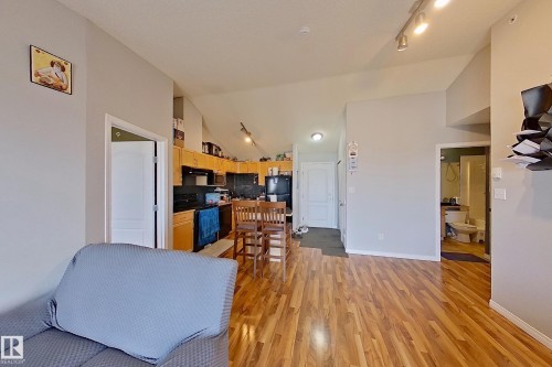 418 3425 19 Street, Edmonton, AB - Indoor