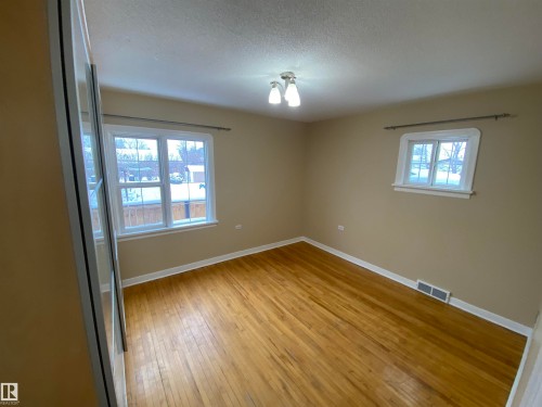 4809 54A Avenue, Vegreville, AB - Indoor Photo Showing Other Room