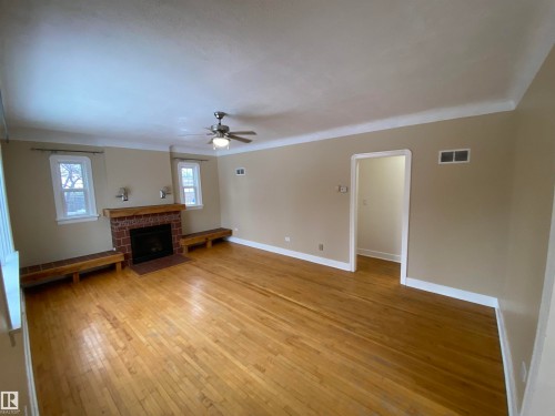 4809 54A Avenue, Vegreville, AB - Indoor With Fireplace