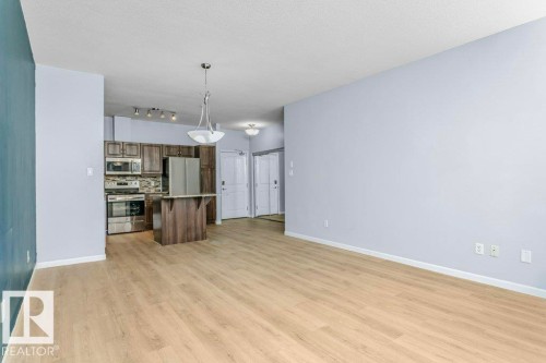 119 2503 Hanna Crescent, Edmonton, AB - Indoor Photo Showing Kitchen