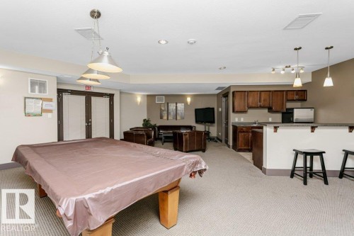 119 2503 Hanna Crescent, Edmonton, AB - Indoor Photo Showing Kitchen