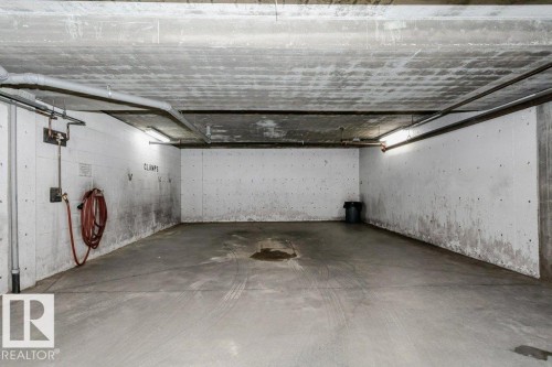 119 2503 Hanna Crescent, Edmonton, AB - Indoor Photo Showing Garage