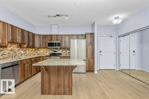 119 2503 Hanna Crescent, Edmonton, AB - Indoor Photo Showing Kitchen With Double Sink With Upgraded Kitchen