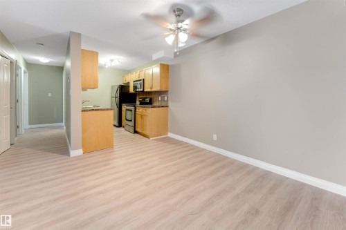 104 18008 62B Avenue, Edmonton, AB - Indoor Photo Showing Kitchen