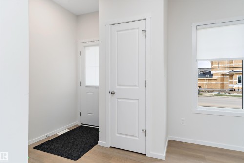 4277 Kinglet Drive, Edmonton, AB - Indoor Photo Showing Other Room