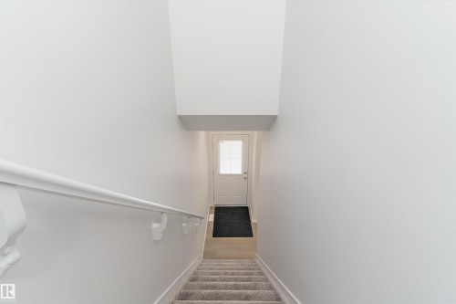 4277 Kinglet Drive, Edmonton, AB - Indoor Photo Showing Other Room